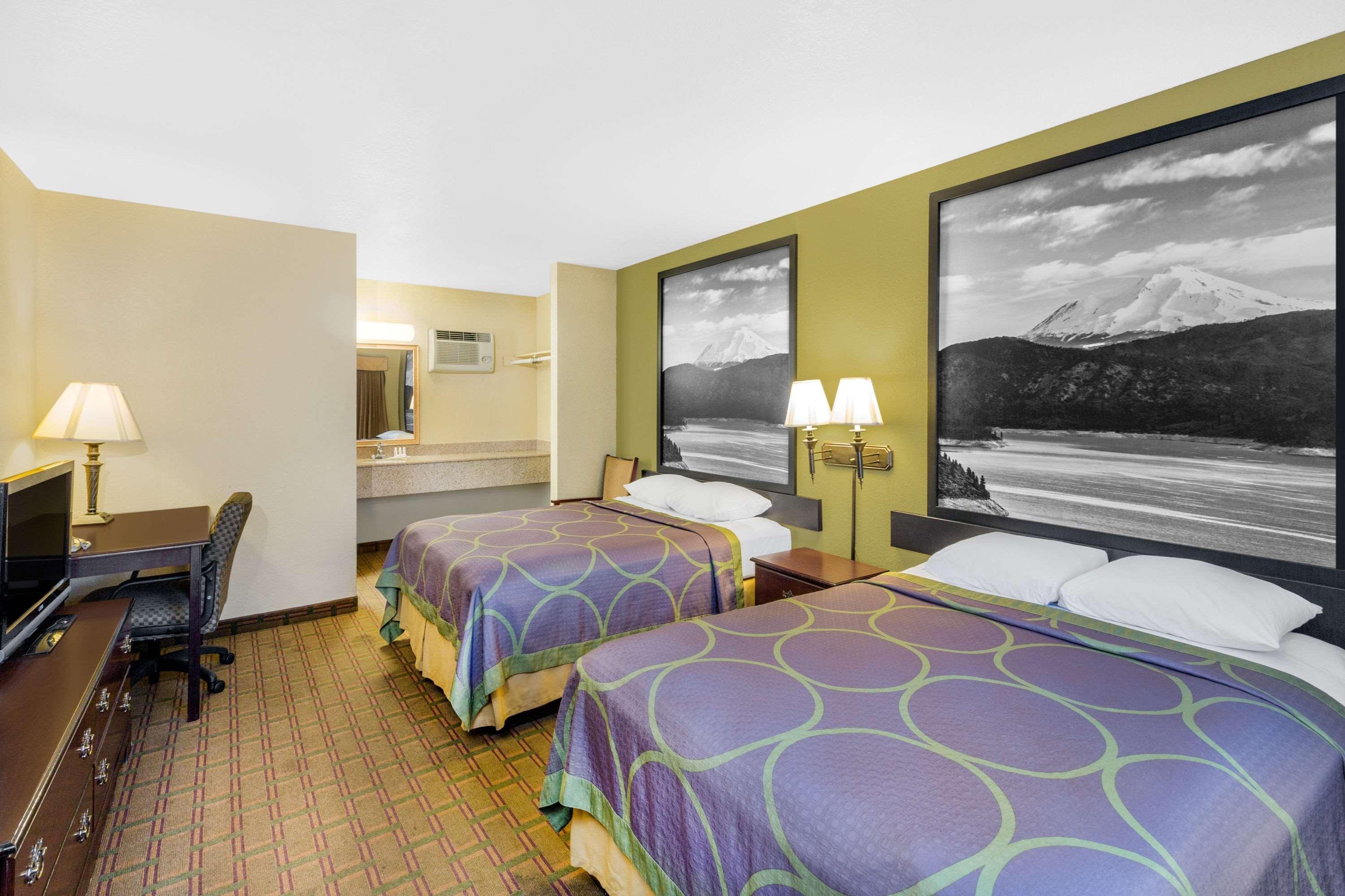 Motel Super 8 By Wyndham Corning Exteriér fotografie