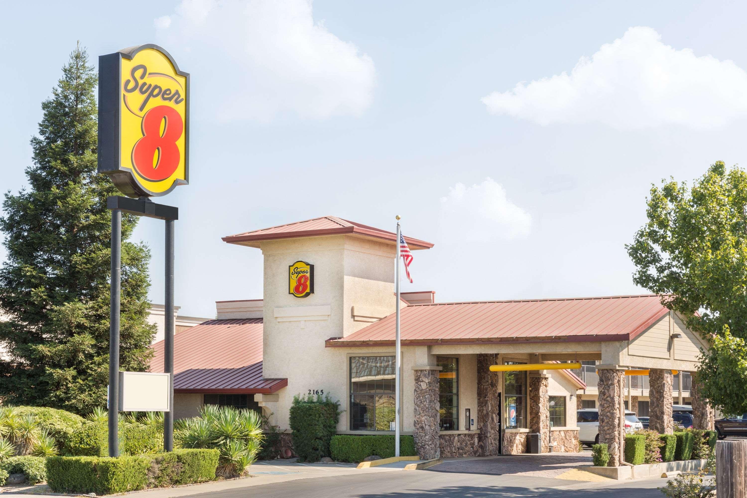 Motel Super 8 By Wyndham Corning Exteriér fotografie