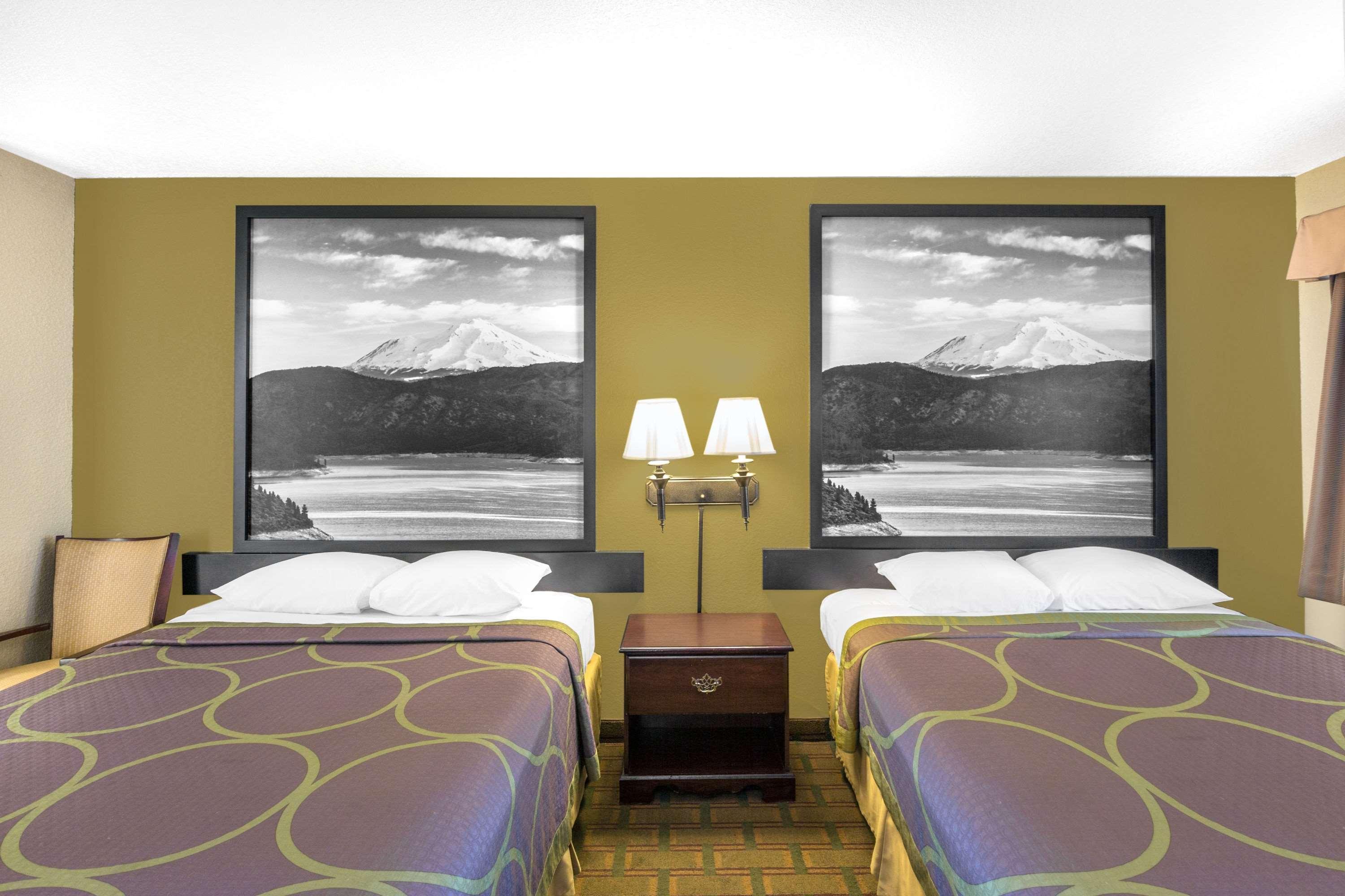 Motel Super 8 By Wyndham Corning Exteriér fotografie