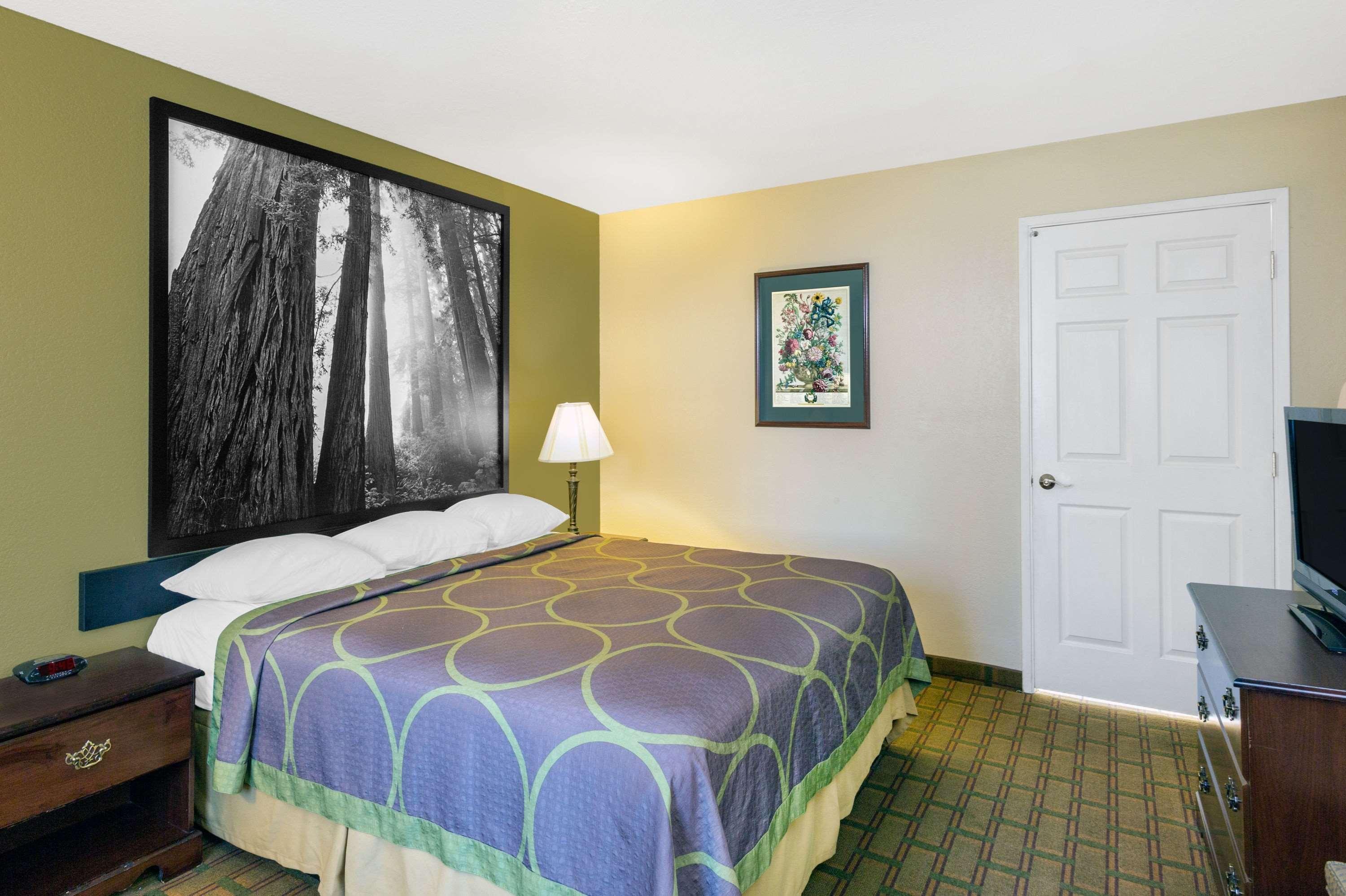 Motel Super 8 By Wyndham Corning Exteriér fotografie